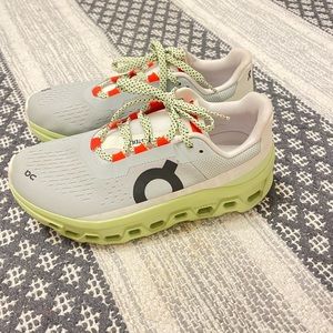 On Cloud Cloudmonster